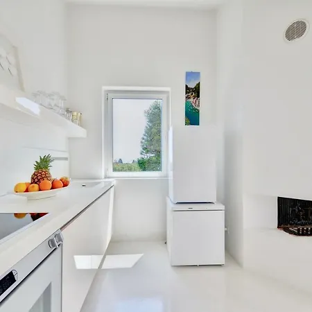 Διαμέρισμα Penthouse Marina-seaview Jacuzzi And Terrace *