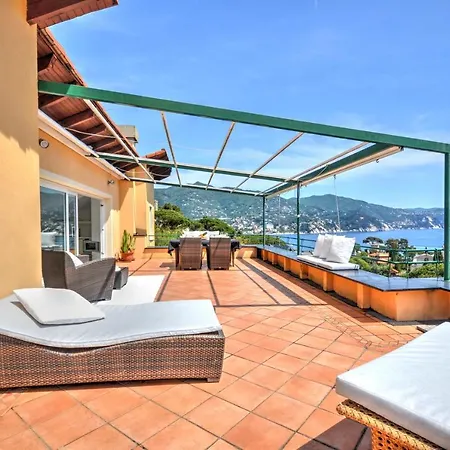 Penthouse Marina-seaview Jacuzzi And Terrace Ραπάλο