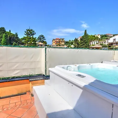 Penthouse Marina-seaview Jacuzzi And Terrace Ραπάλο